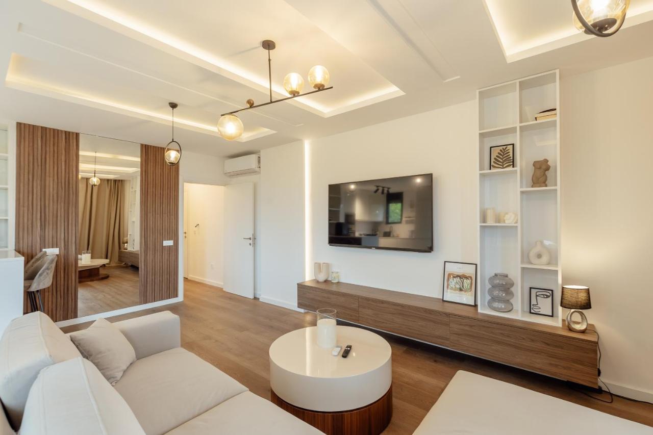Lux Grand * Kotor
