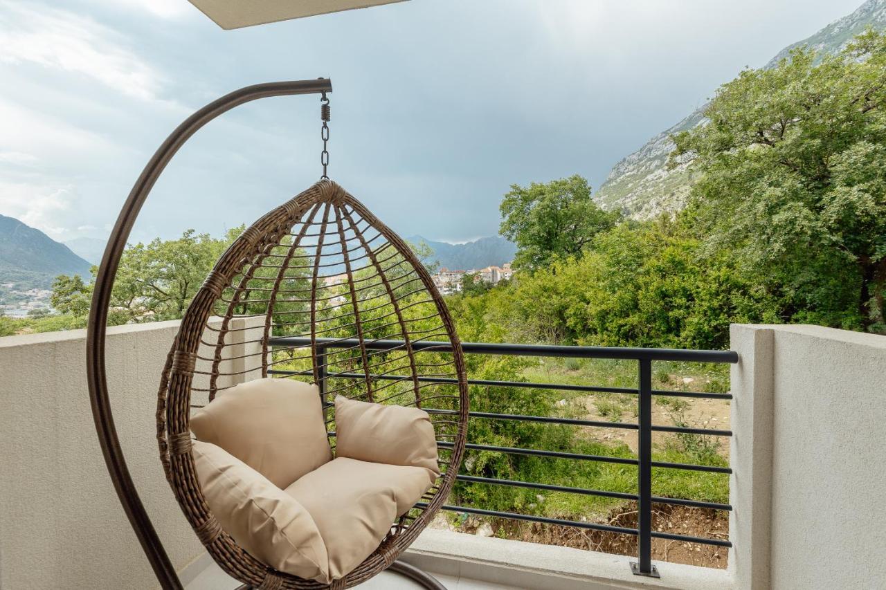 Lux Grand * Kotor